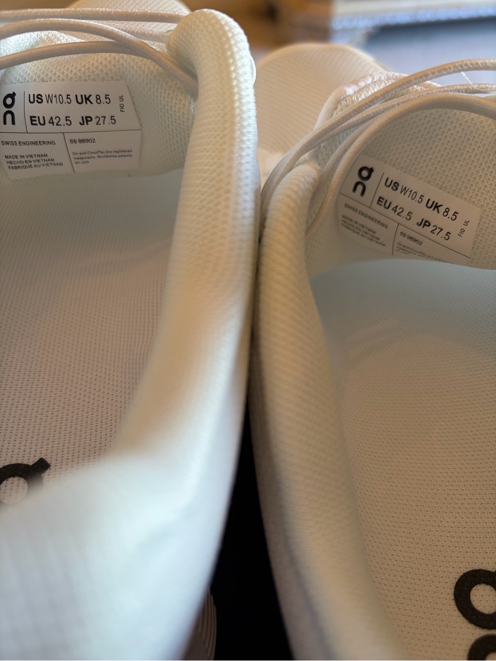 ON CLOUD 5 WOMENS NWT SIZE 10.5 - Picture 5 of 6